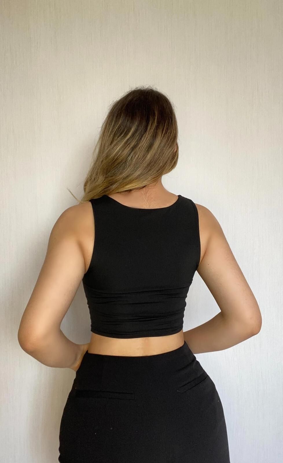 Askılı Crop Buzzy Bluz-SİYAH